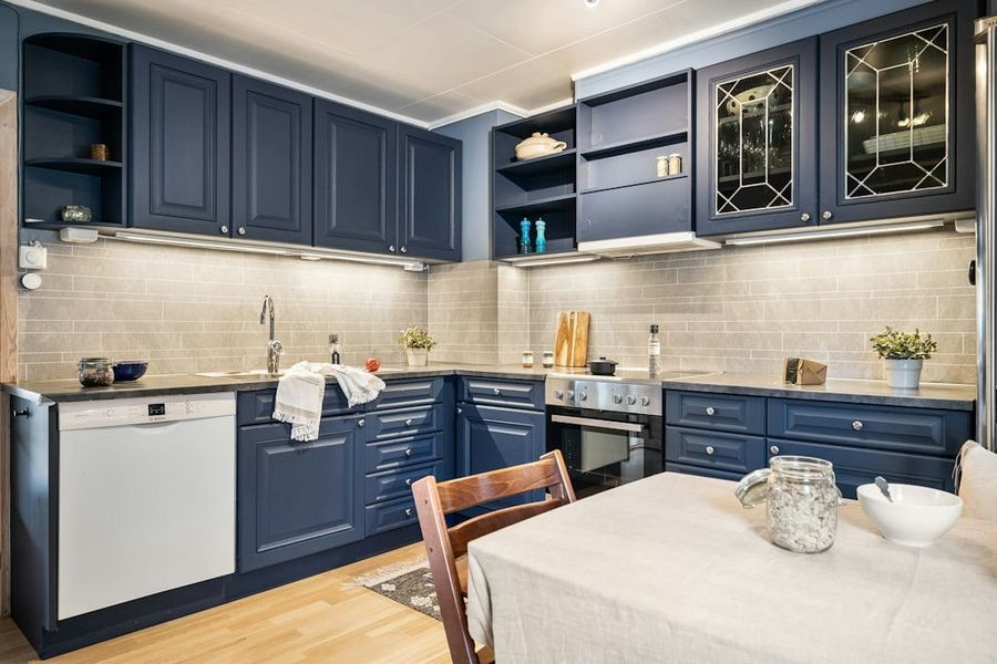 Open-plan kitchen and dining at Meyer House